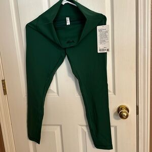 Lululemon Wunder Train High Rise Tight 25” size 10 evergreen